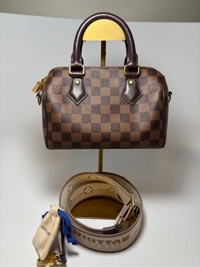 Louis Vuitton Speedy 20 Bandouliere Damier Ebene w/COA, dust bag & box